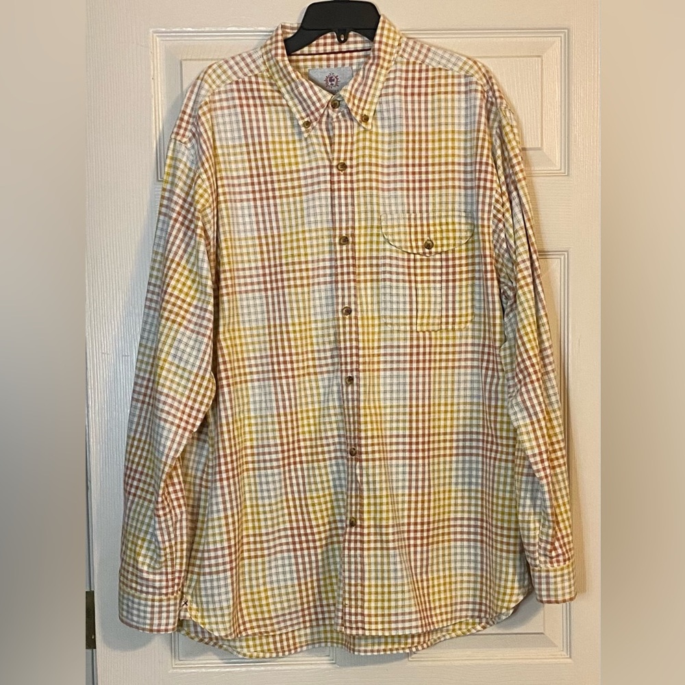 The Territory Ahead Men’s Long Sleeve Button Down Shirt With Pocket. Size XL.
